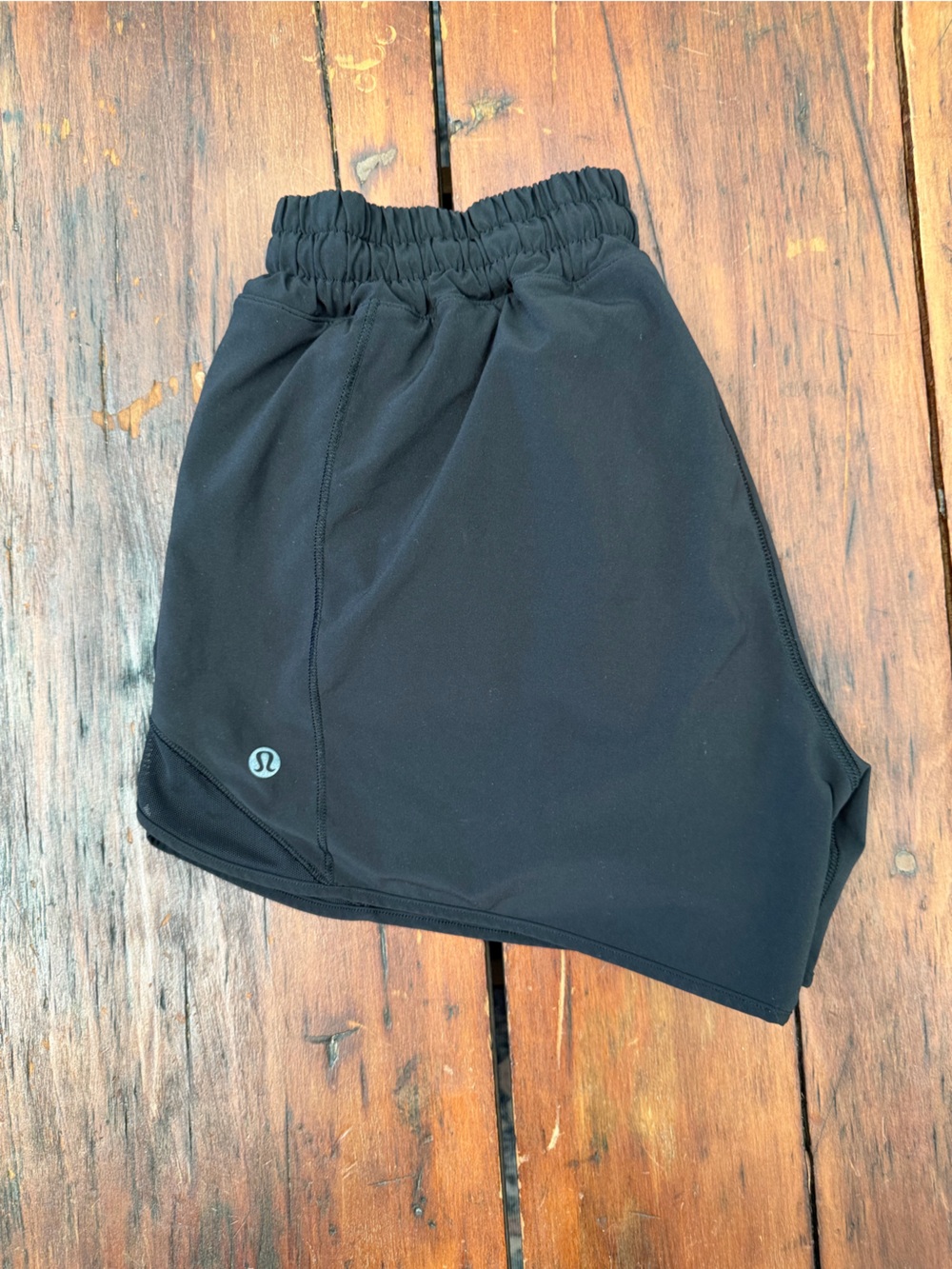 lululemon black shorts